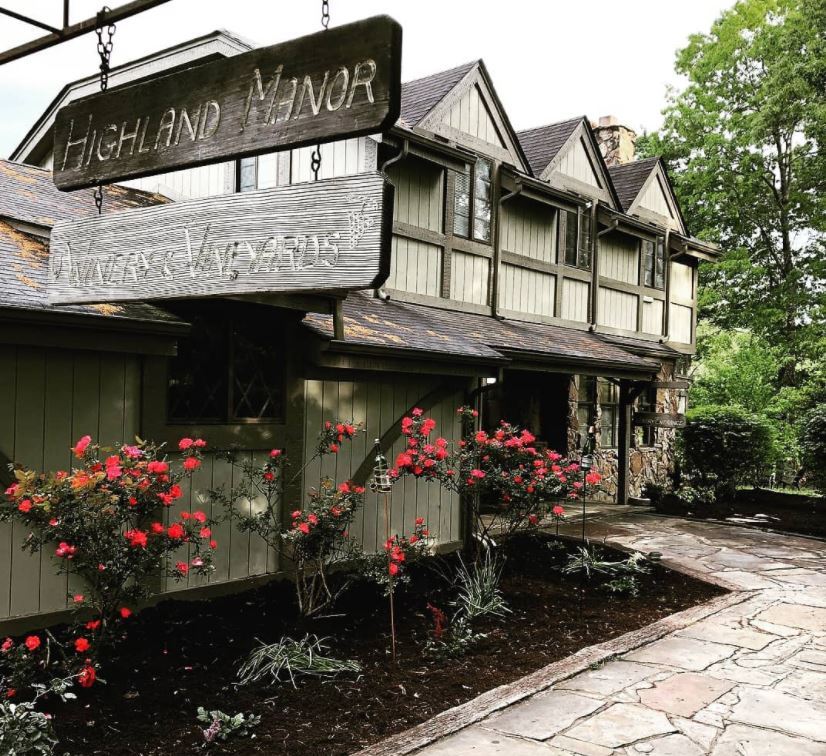 Entrance to Highland Manor Winery in Jamestown